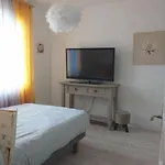 Maison De *