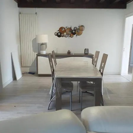 Maison De *