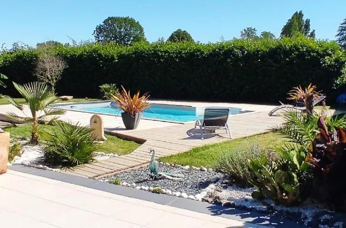 Maison De Holiday home Seyresse