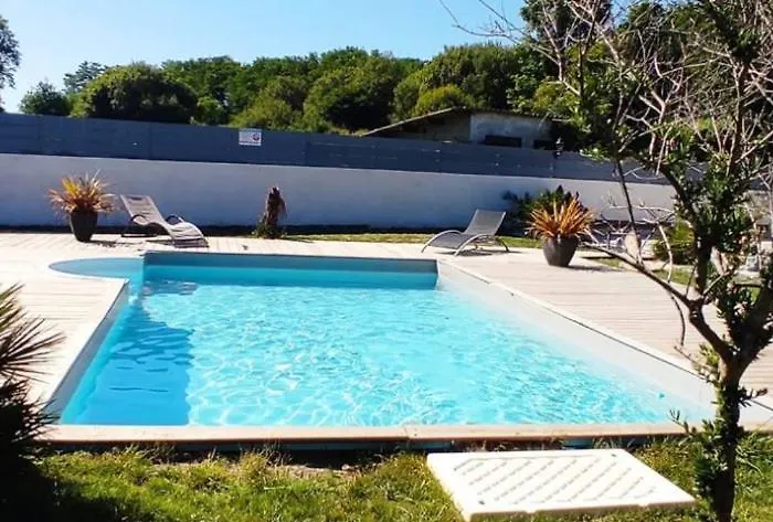 Maison De Holiday home Seyresse